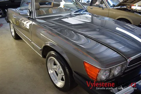 Mercedes SL 380 - Rozleštění a ochrana laku