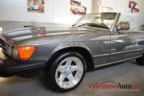Mercedes SL 380 - Rozleštění a ochrana laku