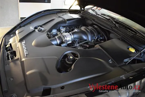 Maserati Grandturismo - Renovace a nanokeramická ochrana laku