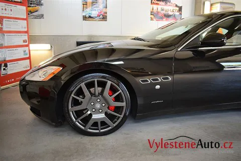 Maserati Grandturismo - Renovace a nanokeramická ochrana laku