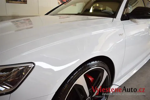 Audi A6 kombi V6T - Renovace a nanokeramická ochrana laku