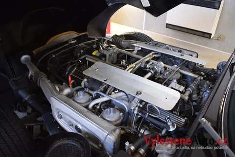 Jaguar E-Type - Renovace a ochrana laku