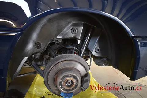 Mercedes 500 SL - Renovace a ochrana laku