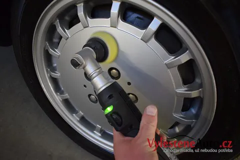 Mercedes 500 SL - Renovace a ochrana laku