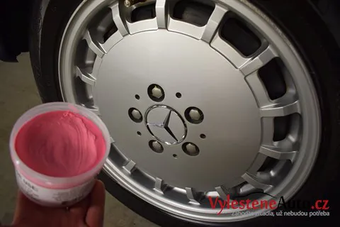 Mercedes 500 SL - Renovace a ochrana laku