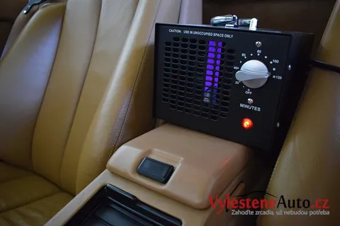 Mercedes 500 SL - Renovace a ochrana laku