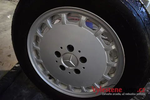 Mercedes 560 SL - Renovace a ochrana laku