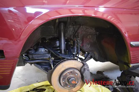 Mercedes 560 SL - Renovace a ochrana laku