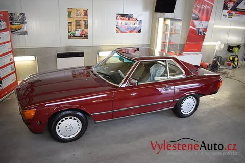 Mercedes 560 SL - Renovace a ochrana laku