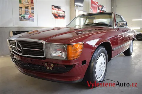 Mercedes 560 SL - Renovace a ochrana laku