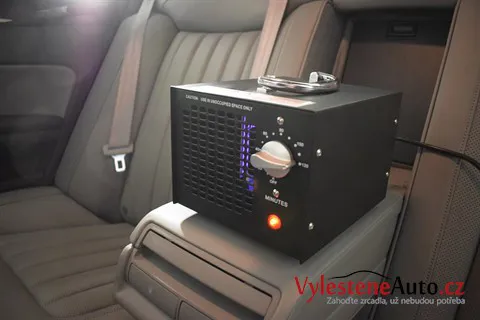 Volkswagen Phaeton 4.2 V8 - Renovace a nanokeramická ochrana laku