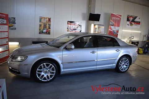 Volkswagen Phaeton 4.2 V8 - Renovace a nanokeramická ochrana laku