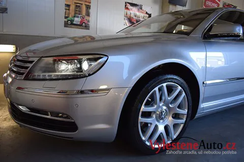 Volkswagen Phaeton 4.2 V8 - Renovace a nanokeramická ochrana laku