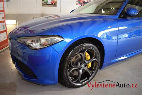Alfa Romeo Giulia Veloce Q4 - Leštění a keramická ochrana laku