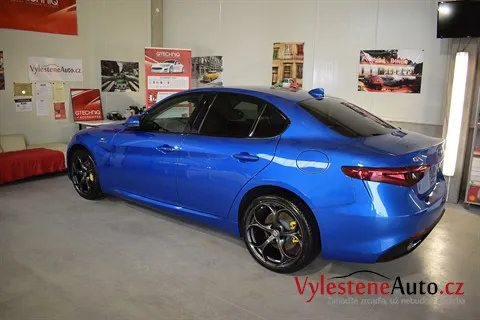 Alfa Romeo Giulia Veloce Q4 - Leštění a keramická ochrana laku