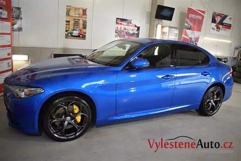 Alfa Romeo Giulia Veloce Q4 - Leštění a keramická ochrana laku