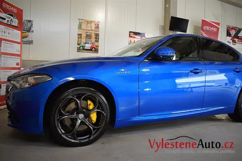Alfa Romeo Giulia Veloce Q4 - Leštění a keramická ochrana laku