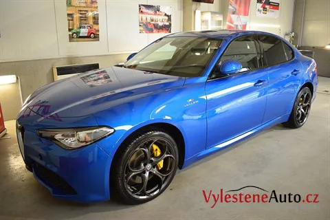 Alfa Romeo Giulia Veloce Q4 - Leštění a keramická ochrana laku
