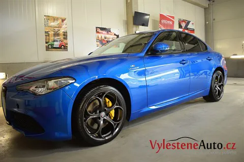 Alfa Romeo Giulia Veloce Q4 - Leštění a keramická ochrana laku