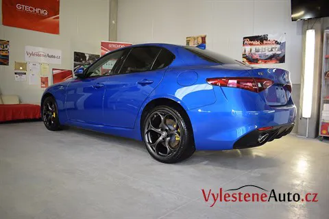 Alfa Romeo Giulia Veloce Q4 - Leštění a keramická ochrana laku
