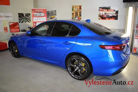Alfa Romeo Giulia Veloce Q4 - Leštění a keramická ochrana laku