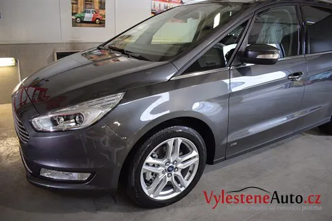 Ford Galaxy AWD - Renovace a nanokeramická ochrana laku