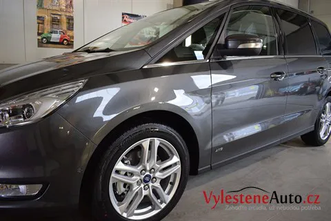 Ford Galaxy AWD - Renovace a nanokeramická ochrana laku