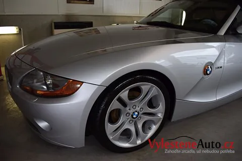 BMW Z4 3.0 - Vícekrokové leštění laku