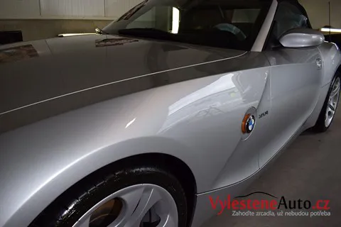 BMW Z4 3.0 - Vícekrokové leštění laku