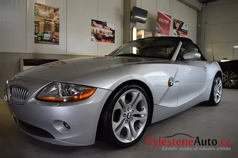 BMW Z4 3.0 - Vícekrokové leštění laku