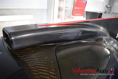 Lotus Praga T128 - Nanokeramická ochrana karoserie