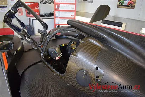 Lotus Praga T128 - Nanokeramická ochrana karoserie