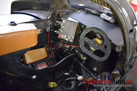 Lotus Praga T128 - Nanokeramická ochrana karoserie