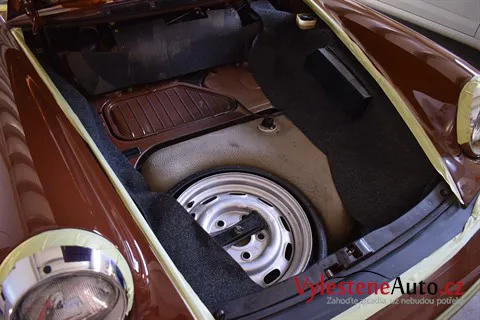 Porsche 911 Targa 1974 - Vícekrokové leštění a ochrana laku