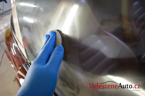 Porsche 911 Targa 1974 - Vícekrokové leštění a ochrana laku