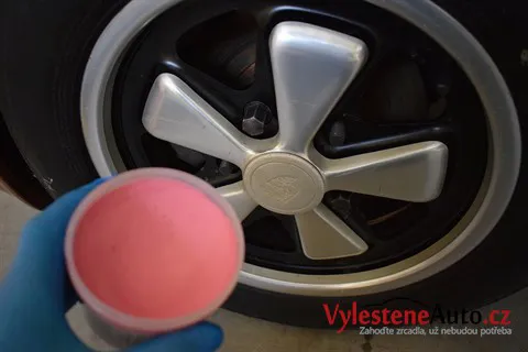 Porsche 911 Targa 1974 - Vícekrokové leštění a ochrana laku