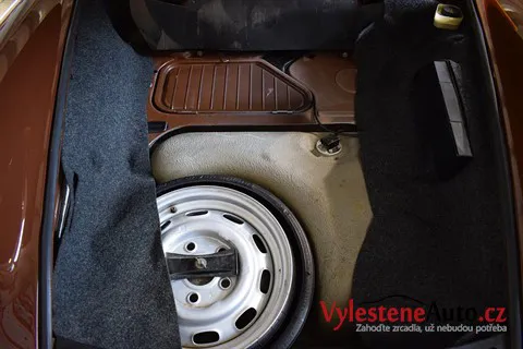 Porsche 911 Targa 1974 - Vícekrokové leštění a ochrana laku