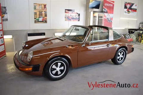 Porsche 911 Targa 1974 - Vícekrokové leštění a ochrana laku