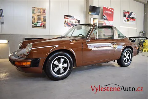 Porsche 911 Targa 1974 - Vícekrokové leštění a ochrana laku