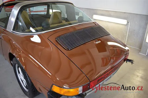 Porsche 911 Targa 1974 - Vícekrokové leštění a ochrana laku