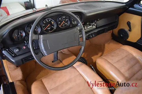 Porsche 911 Targa 1974 - Vícekrokové leštění a ochrana laku