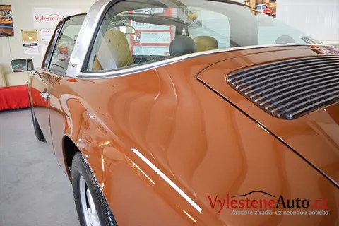 Porsche 911 Targa 1974 - Vícekrokové leštění a ochrana laku
