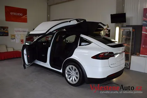 Tesla model X - Renovace a komplexní nanokeramická ochrana laku