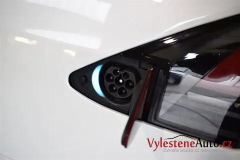 Tesla model X - Renovace a komplexní nanokeramická ochrana laku