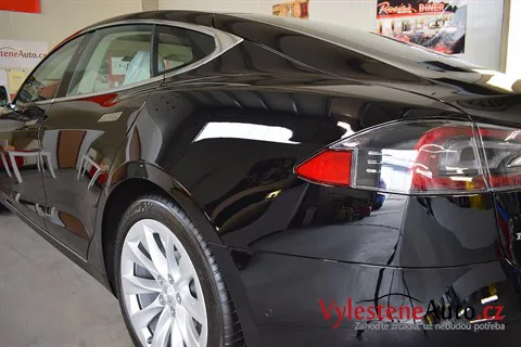 Tesla model S - Renovace a nanokeramická ochrana laku