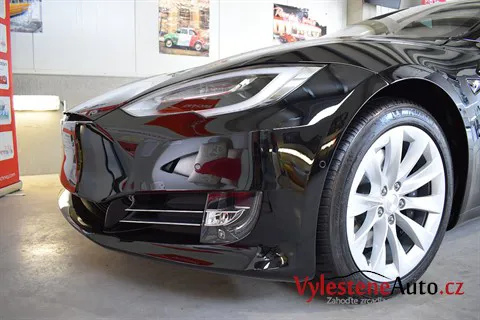 Tesla model S - Renovace a nanokeramická ochrana laku