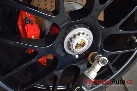 Porsche 911 GTS - Renovace a nanokeramická ochrana laku