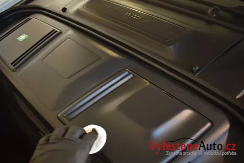 Porsche 911 GTS - Renovace a nanokeramická ochrana laku