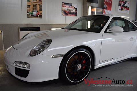 Porsche 911 GTS