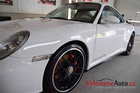 Porsche 911 GTS